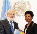 asha-rose-migiro-and-michael-laitman-205